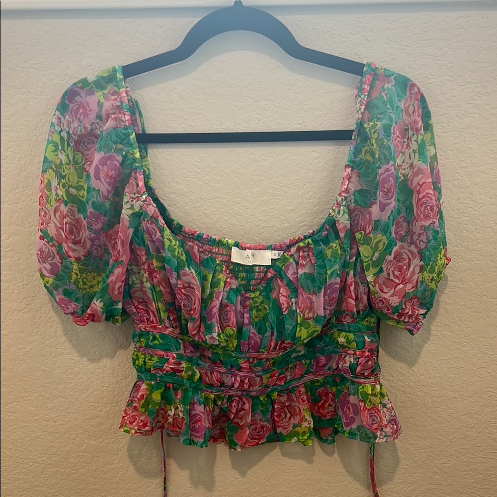 ASTR The Label Floral Puff Sleeve Top